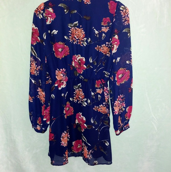 Used Lulu's Longsleeve Floral Print Dress - Picture 2 of 8